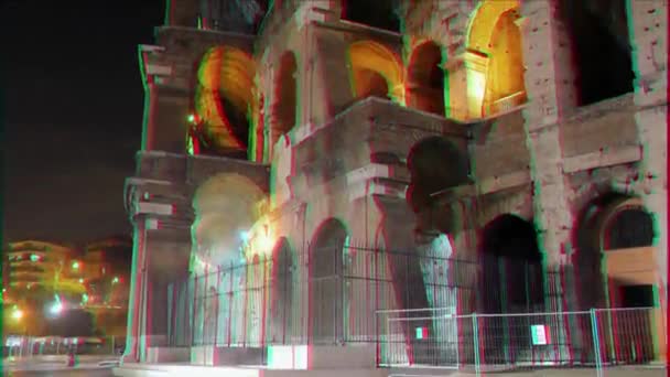 Αποτέλεσμα δυσλειτουργίας. Οι καμάρες του Κολοσσαίο. Ρώμη τη νύχτα. Ιταλία. 4K — Αρχείο Βίντεο