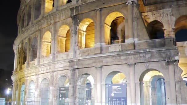 Αποτέλεσμα δυσλειτουργίας. Κολοσσαίο τη νύχτα. Ρώμη, Ιταλία — Αρχείο Βίντεο