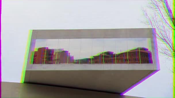 Glitch-Effekt. vor maxxi. Rom. Italien. Zeitraffer. 4k — Stockvideo