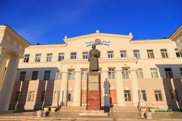 Mongólia, Ulaanbaatar - 08 de agosto de 2018: Monumento aos Mongoli — Fotografia de Stock