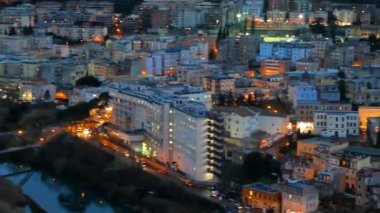 Aksaklık etkisi. Tivoli, Italya 'nın ışıkları. Video