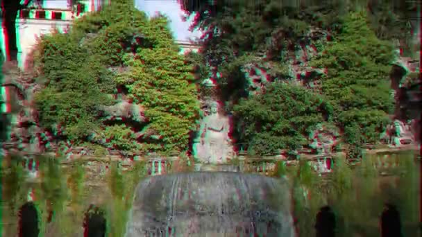 Glitch Effect Fontein Met Figuur Aan Top Zoom Villa Este — Stockvideo