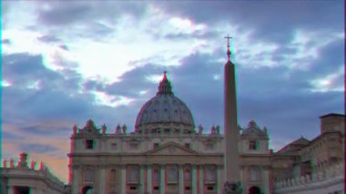 Aksaklık etkisi. St. Peter's Meydanı. İyi akşamlar. Vatikan. Rome, İtalya - 26 Şubat 2015: Ünlü Meydanı bu Hıristiyanlığın ana Tapınağı - St Peter's Basilica duruyor. Video