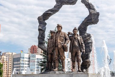 Rusya, Kemerovo - 21 Temmuz 2018: Madenci gücünü heykel
