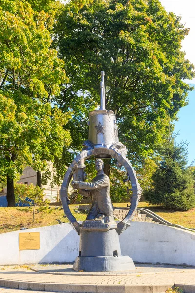 Rússia, Kaliningrado - 25 de setembro de 2018: Monumento à I.A. Marín — Fotografia de Stock