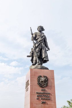 Rusya, Irkutsk - 25 Temmuz 2018: Irk'ın kurucuları anıt