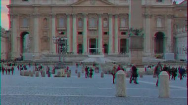 Aksaklık etkisi. Aziz Peter Meydanı. Akşam. Vatikan. Roma, Italya-26 Şubat 2015: ünlü Meydanı, Hıristiyanlığın ana Tapınağı-St Peter Bazilikası duruyor. Video. UltraHD (4k)
