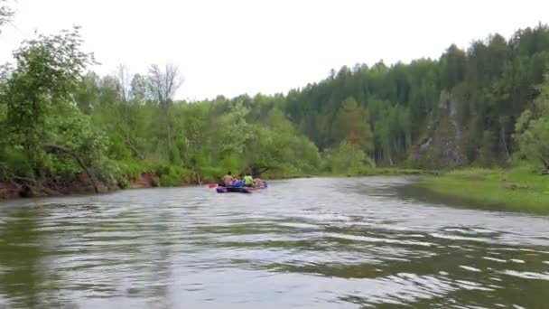 Glitch Effekt Rafting Serga Urals Russland Video Ultrahd — Stockvideo