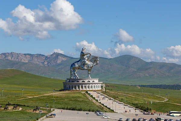 Equestrian statue of Genghis Khan in sunny weather. Mongolia, Ul — Stock Photo, Image