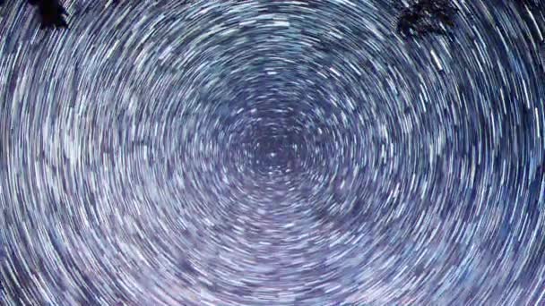 Effet scintillant. Les étoiles laissent des traces. Bonne nuit, Russie. Vidéo. UltraHD (4K )