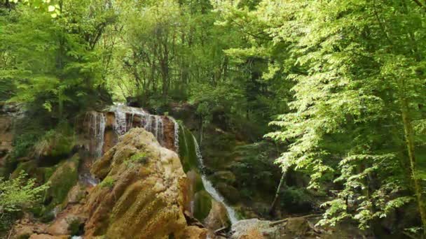 Efecto Fallo Técnico Pequeño Cañón Crimea Cascada Arroyo Plata Vídeo — Vídeo de stock