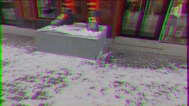 Glitch Hatása Óriás Szobor Utcán Weiner Jekatyerinburg Oroszország December 2015 — Stock videók