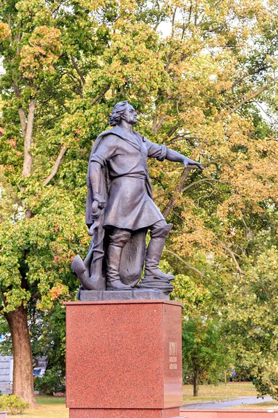 Rusko, Kaliningrad - 22 září 2018: Památník Petr Veliký - — Stock fotografie