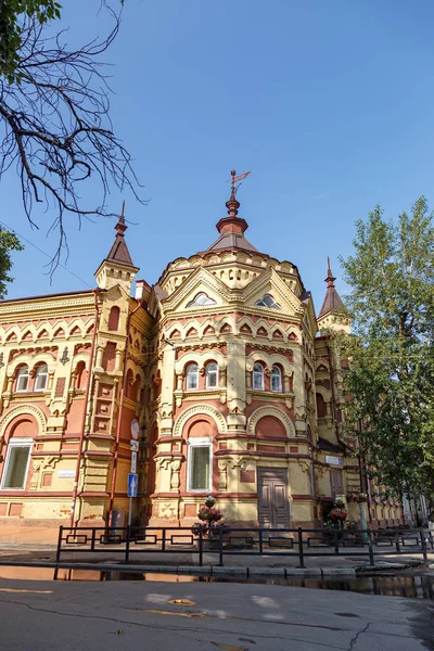 Russland, Irkutsk - 25. Juli 2018: Palast der Kinder und Jugendlichen — Stockfoto
