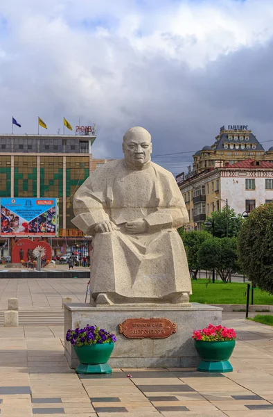 Mongolia, Ulaanbaatar - August 08, 2018: Monument to Tserendoroz — Stock Photo, Image