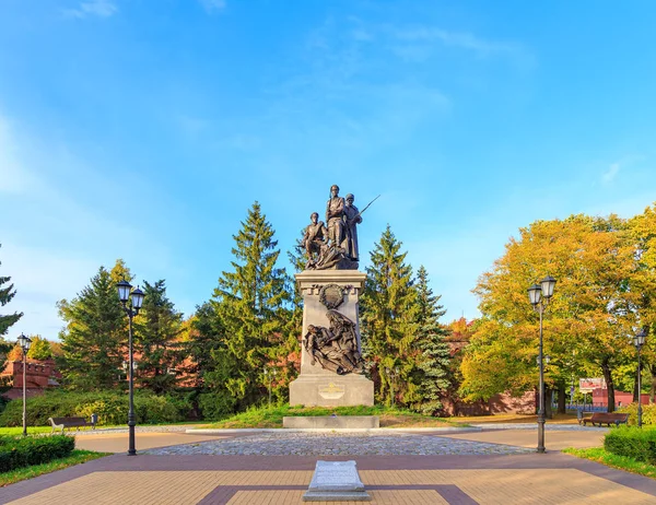 Rusia, Kaliningrado - 22 de septiembre de 2018: Monumento al soldado —  Fotos de Stock