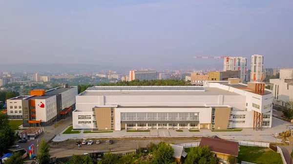 Rusland, Krasnojarsk - 23 juli 2018: Siberische federale universiteit, multifunctioneel Complex, van Dron — Stockfoto