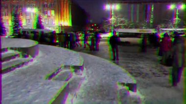 Aksaklık etkisi. Şehrin yönetimi. Yekaterinburg, Rusya - 17 Ocak 2015: Stalin İmparatorluğu tarzı Belediye Binası Xix yüzyılın binasından yeniden inşa edildi. Video. Ultrahd (4k))