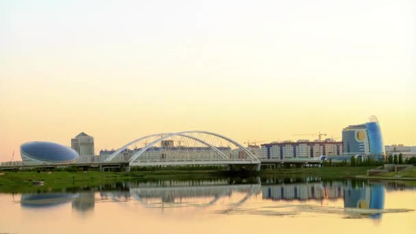 Effet Scintillant Coucher Soleil Sur Rivière Astana Kazakhstan Nur Sultan — Video