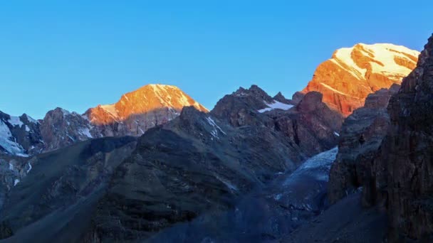 Efeito Falha Montanhas Amanhecer Time Lapse Pamir Tajiquistão Vídeo Ultrahd — Vídeo de Stock