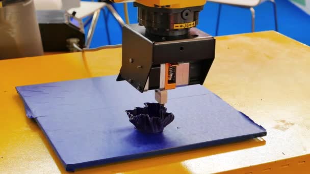 Efecto Fallo Técnico Robot Realiza Impresión Vídeo Ultrahd — Vídeo de stock