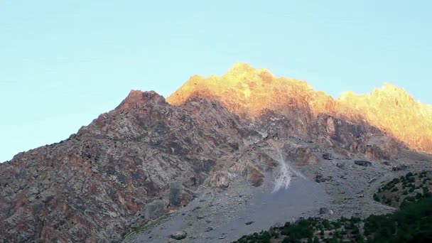 Efecto Fallo Técnico Montaña Luz Del Sol Naciente Time Lapse — Vídeos de Stock