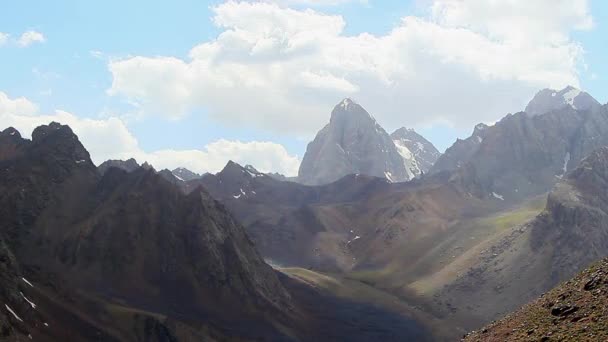 Glitch Effekt Berge Unter Den Wolken Zeitraffer Pamir Video — Stockvideo