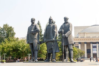 Rusya, Novosibirsk-Temmuz 19, 2018: heykel kompozisyon Monu