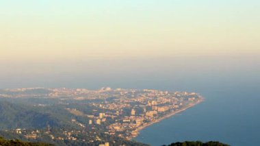 Aksaklık etkisi. Adler Olimpiyatı'nı görüntüleyin. Zoom. Soçi, Rusya. Video. Ultrahd (4k))