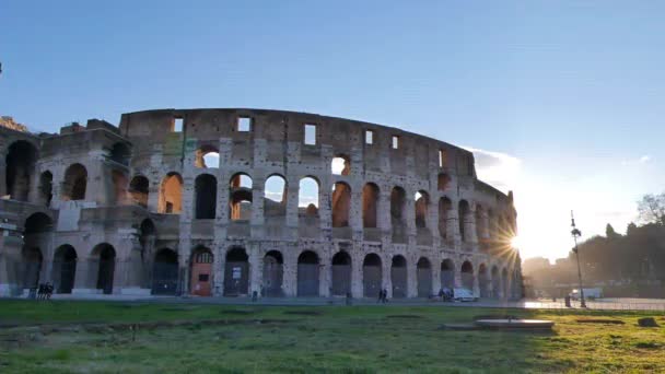 Efecto Fallo Técnico Sol Sale Por Detrás Del Coliseo Roma — Vídeos de Stock