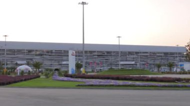 Aksaklık etkisi. Autodrome tribünsochi, Adler, Rusya - 19 Temmuz 2015: Mekan Kış Olimpiyat Oyunları 2014. Video. Ultrahd (4k))