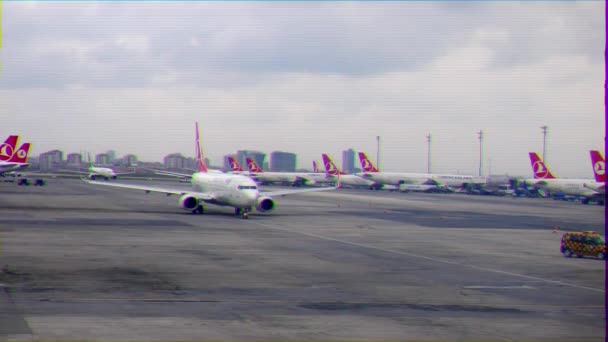 Glitch Effekt Der Flughafen Von Istanbul Flugzeuge Der Türkischen Fluggesellschaften — Stockvideo