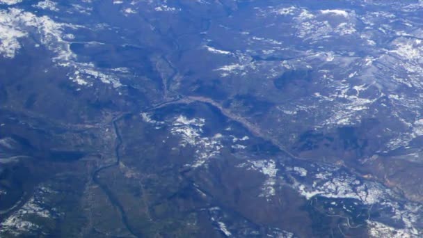 Efeito Falha Rio Cidade Nas Montanhas Vista Avião Vídeo — Vídeo de Stock