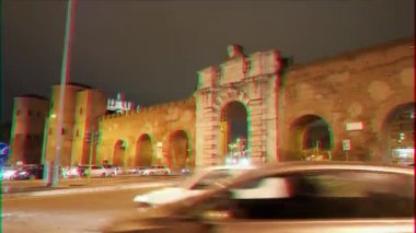 Aksaklık etkisi. Porta San Giovanni. Gece. Roma, İtalya. Video. Ultrahd (4k))