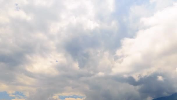 グリッチ効果。雲。タイムラプス。ソチ、ロシア。4k — ストック動画