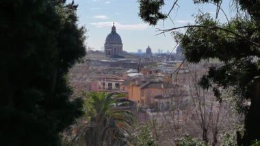 Aksaklık etkisi. Pincio tepesinden manzara. Roma, İtalya. Video. Ultrahd (4k))