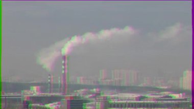 Aksaklık etkisi. Baca dumanı. Balo alanı. Uktusskih Dağları 'na bakın. Ekaterinburg. Video. UltraHD (4k)