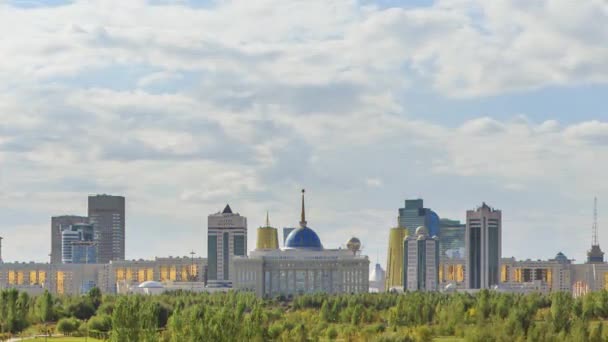 毛刺效果 新阿斯塔纳的主要景点 阿科尔达宫 拜特雷克 汗沙提尔等 哈萨克斯坦 苏尔坦视频 超高清 — 图库视频影像