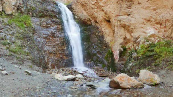 Efeito Falha Primeira Cachoeira Vale Issyk Ata Gravado Velocidades Lentas — Vídeo de Stock