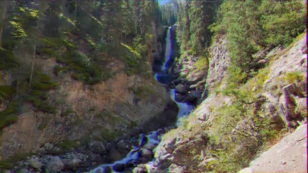 Glitch Effekt Wasserfall Reißt Leopard Barsa Barskoon Schlucht Issyk Kul — Stockvideo