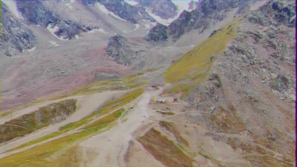 Glitch Effect Bergtoppen Pas Shymbulak Almaty Kazachstan Video Ultrahd — Stockvideo