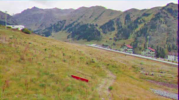 Glitch Effekt Skidorten Slope Sommaren Shymbulak Almaty Kazakstan Video Ultrahd — Stockvideo