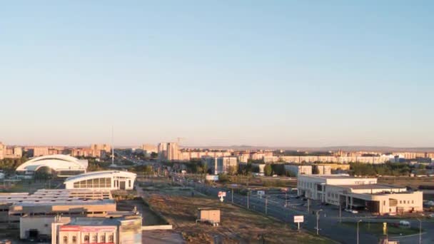 毛刺效果 卡拉干达城的日落 哈萨克斯坦 超高清 — 图库视频影像