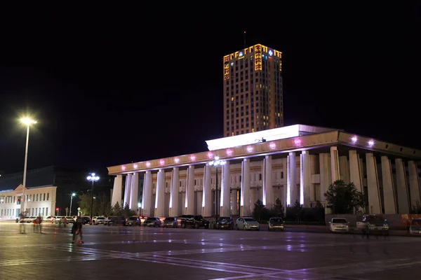 Монголия, Улан-Батор - 08 августа 2018 года: Монгольский театральный музей — стоковое фото
