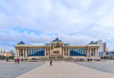 Moğolistan, Ulaanbaatar - 08 Ağustos 2018: Hükümet Sarayı ben