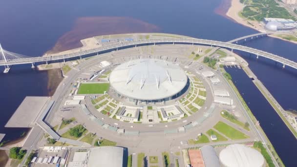 Saint-Petersburg, Rusya. Gazprom Arena 'da. Batı Yüksek Hız Çapı, Lakhta Merkezi. Gazprom karargahı. 4K — Stok video