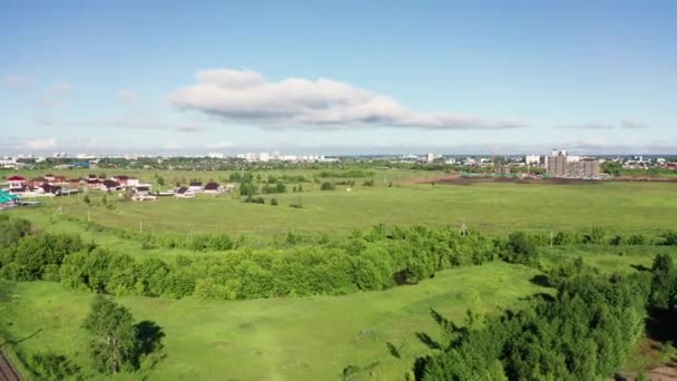 Vista della città da un'altezza. Naberezhnye Chelny, Repubblica del Tatarstan. Russia — Video Stock