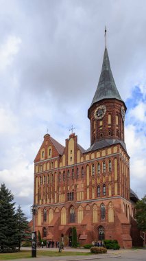 Rusya, Kaliningrad. Yağmurlu havalarda Kalinidgrad Katedrali