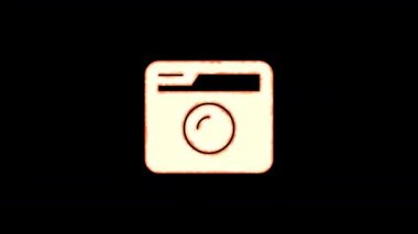 Kamera simgesi siyah arka planda görünür ve yanar