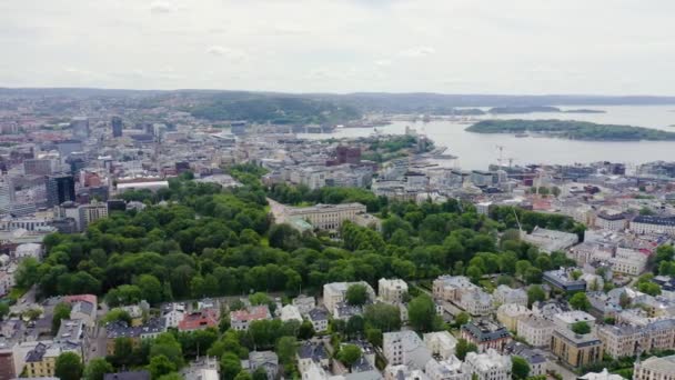 Oslo, Norwegia. Pałac Królewski. Slottsplassen. Park pałacowy. 4K — Wideo stockowe